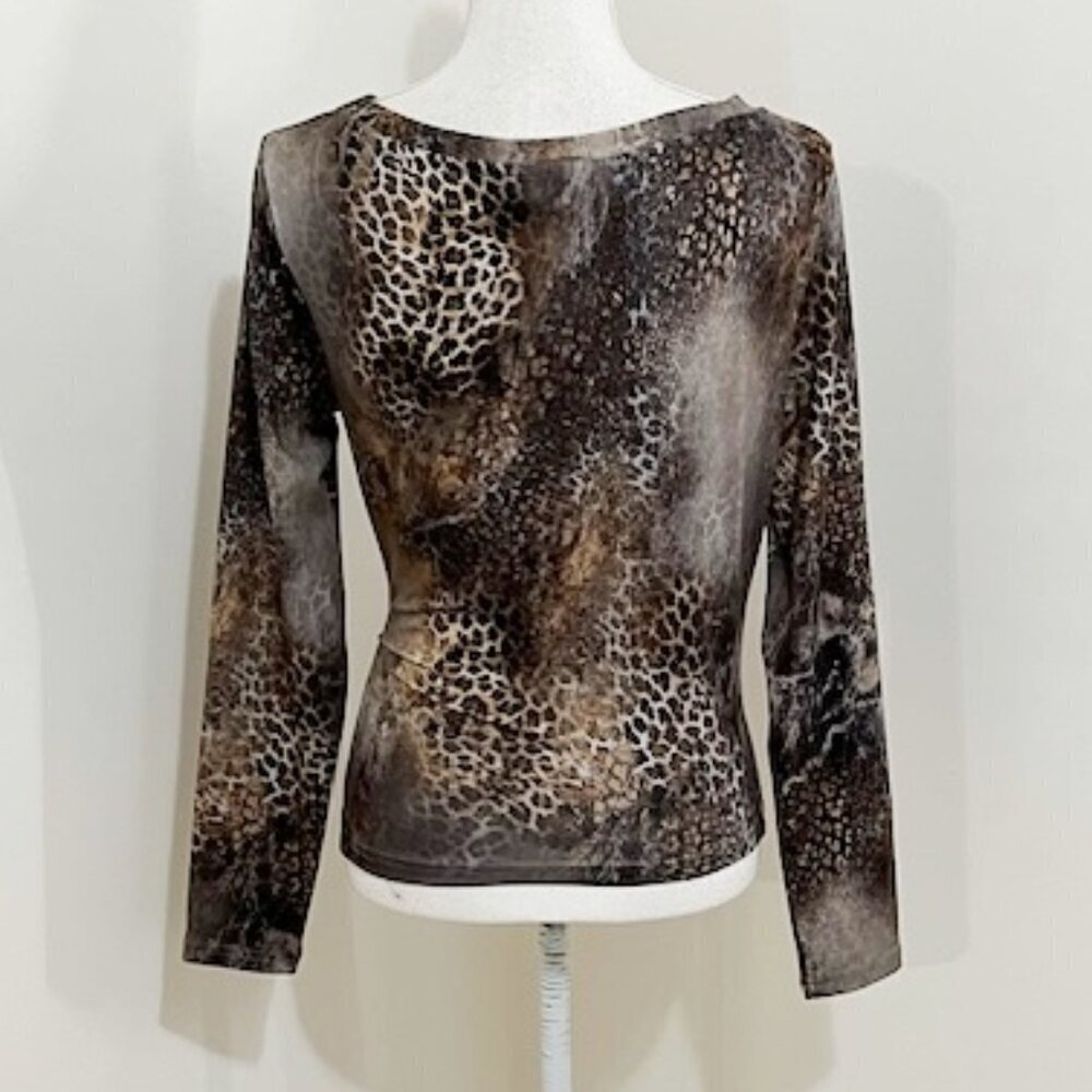 Sno Skins Long Sleeve Pullover Animal Print Bias Cut Top Size S - Picture 3 of 4